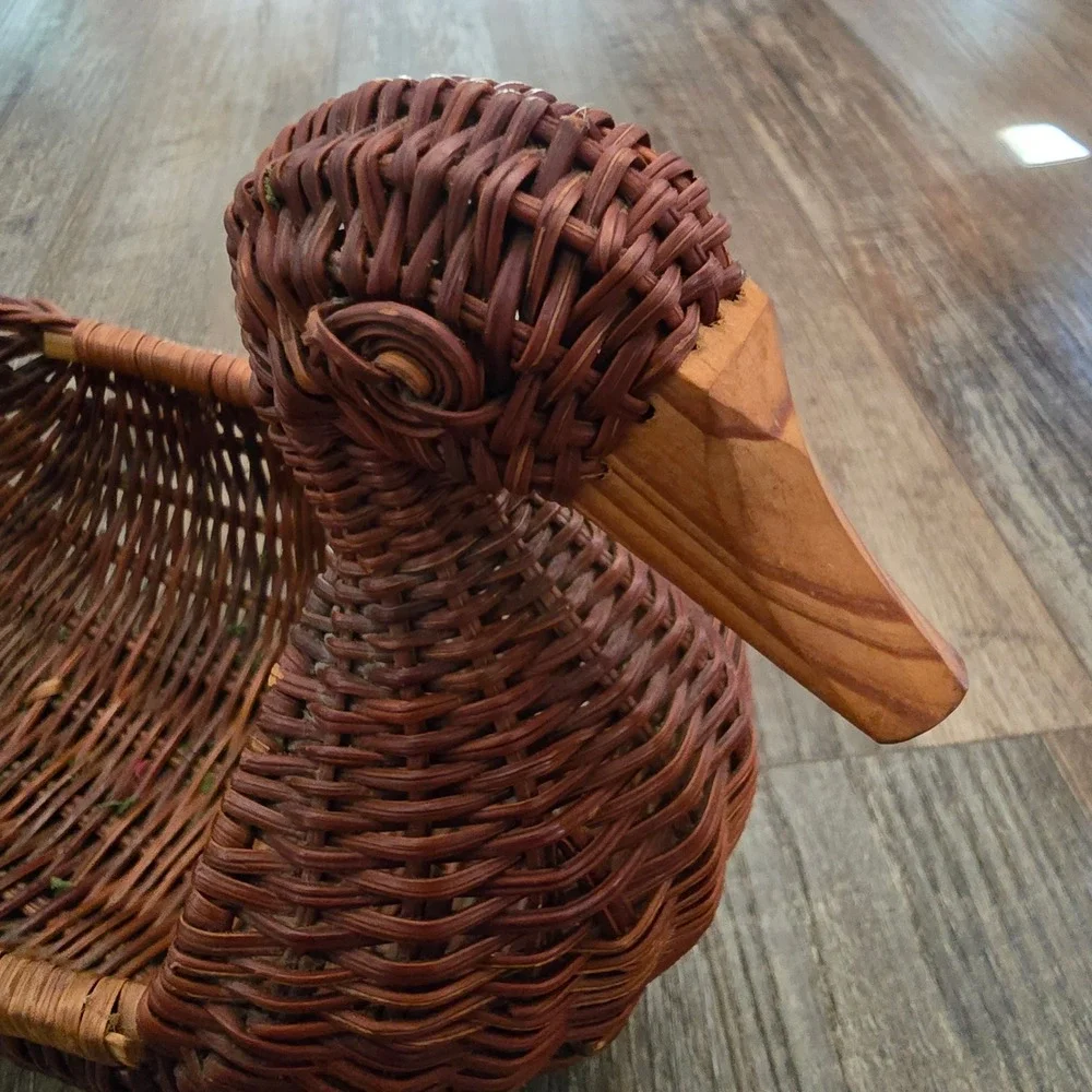 Wicker Duck Basket Wooden Beak Brown Woven Farmhouse Rustic Boho Primitive